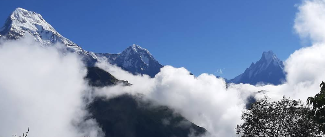 Cloud rolling over the Annapurna range